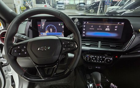 Chevrolet Trax, 2023 год, 1 550 000 рублей, 16 фотография