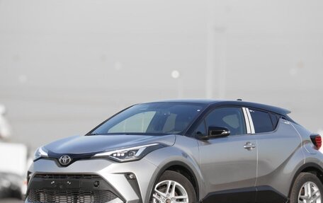 Toyota C-HR I рестайлинг, 2023 год, 2 900 000 рублей, 1 фотография