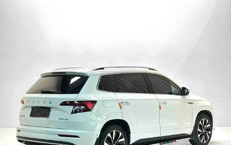 Skoda Karoq I, 2022 год, 2 150 000 рублей, 2 фотография