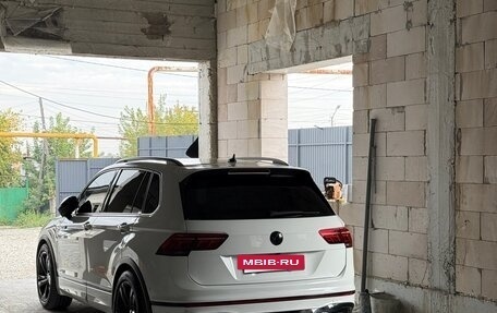 Volkswagen Tiguan II, 2021 год, 4 050 000 рублей, 4 фотография