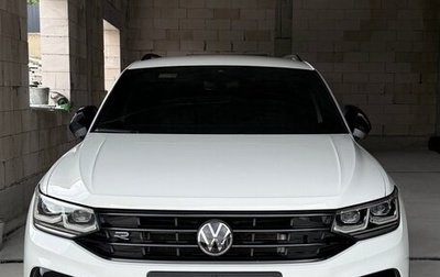 Volkswagen Tiguan II, 2021 год, 4 050 000 рублей, 1 фотография