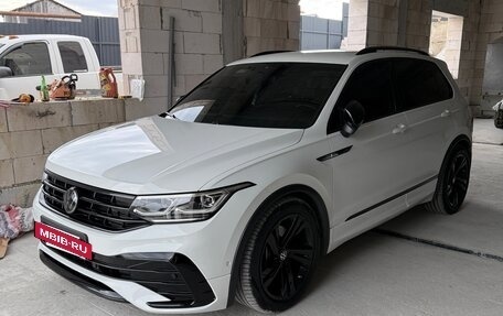 Volkswagen Tiguan II, 2021 год, 4 050 000 рублей, 2 фотография