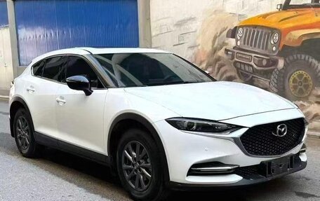 Mazda CX-4, 2023 год, 2 320 000 рублей, 3 фотография