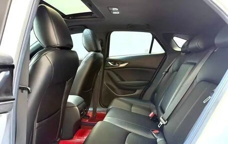 Mazda CX-4, 2023 год, 2 320 000 рублей, 8 фотография