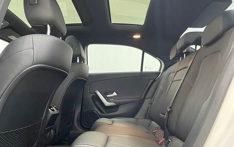 Mercedes-Benz A-Класс, 2022 год, 1 694 000 рублей, 29 фотография