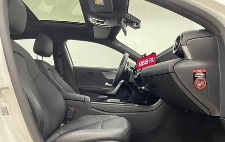Mercedes-Benz A-Класс, 2022 год, 1 694 000 рублей, 30 фотография