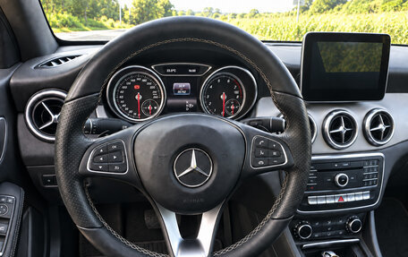 Mercedes-Benz CLA, 2019 год, 1 760 000 рублей, 15 фотография