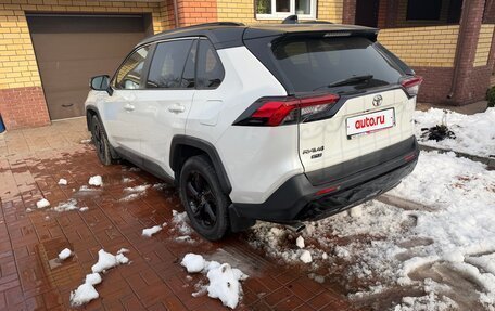 Toyota RAV4, 2021 год, 3 850 000 рублей, 3 фотография