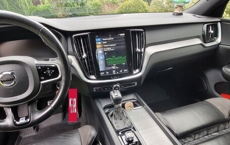 Volvo S60 III, 2020 год, 2 200 000 рублей, 6 фотография