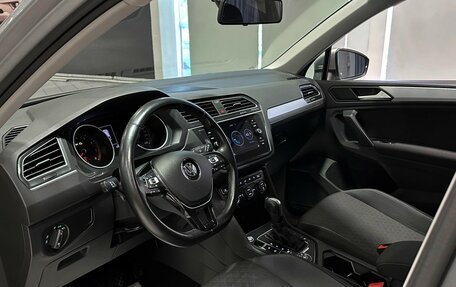 Volkswagen Tiguan II, 2020 год, 2 497 000 рублей, 10 фотография