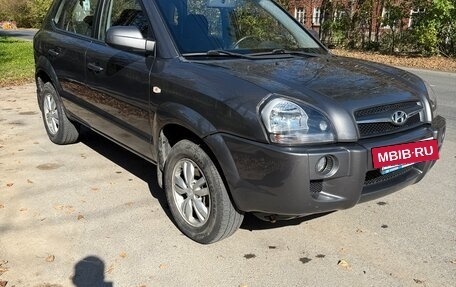 Hyundai Tucson III, 2008 год, 900 000 рублей, 4 фотография