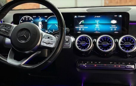 Mercedes-Benz GLB, 2023 год, 3 900 000 рублей, 4 фотография