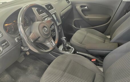 Volkswagen Polo VI (EU Market), 2012 год, 750 000 рублей, 7 фотография