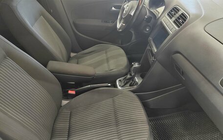 Volkswagen Polo VI (EU Market), 2012 год, 750 000 рублей, 14 фотография