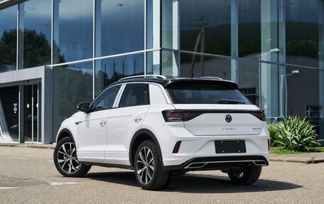 Volkswagen T-Roc I, 2026 год, 2 250 000 рублей, 2 фотография