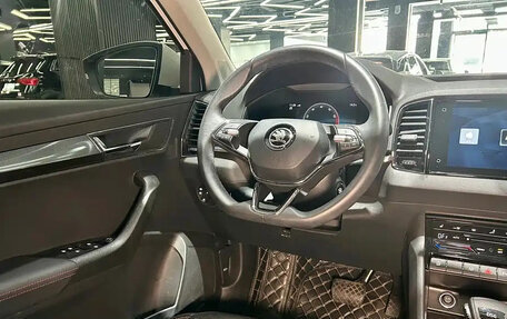 Skoda Karoq I, 2024 год, 2 450 000 рублей, 28 фотография