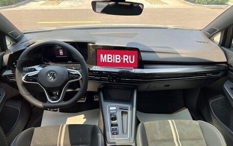 Volkswagen Golf VIII, 2023 год, 1 987 017 рублей, 8 фотография