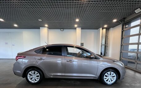 Hyundai Solaris II рестайлинг, 2018 год, 1 550 000 рублей, 2 фотография
