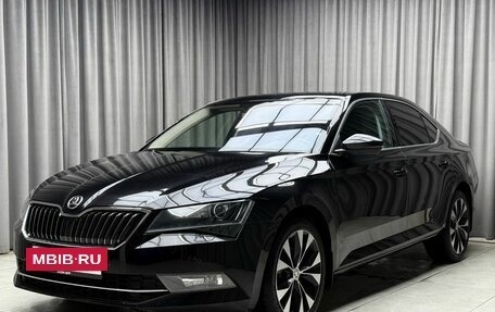 Skoda Superb III рестайлинг, 2017 год, 1 999 000 рублей, 4 фотография