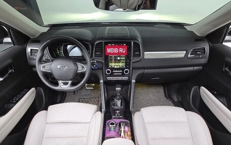 Renault Samsung QM6, 2021 год, 2 280 000 рублей, 10 фотография