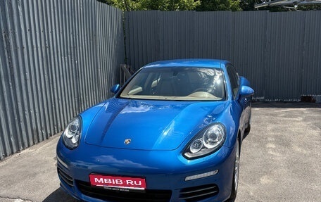 Porsche Panamera II рестайлинг, 2015 год, 4 200 000 рублей, 1 фотография