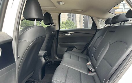 KIA K3, 2022 год, 1 250 000 рублей, 16 фотография