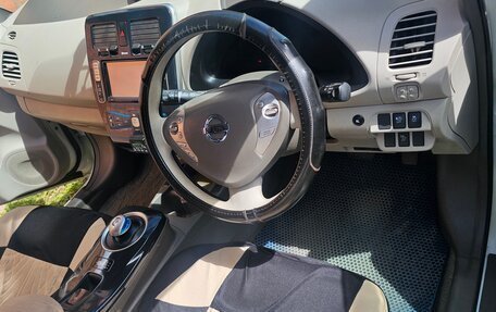 Nissan Leaf I, 2011 год, 590 000 рублей, 10 фотография