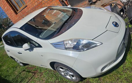 Nissan Leaf I, 2011 год, 590 000 рублей, 8 фотография