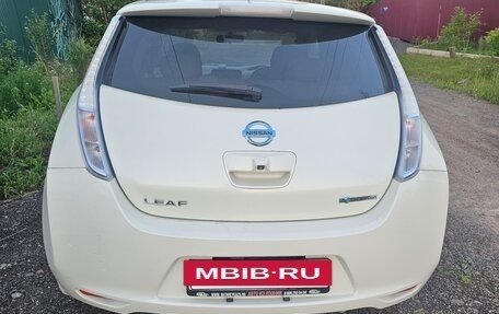 Nissan Leaf I, 2011 год, 590 000 рублей, 2 фотография