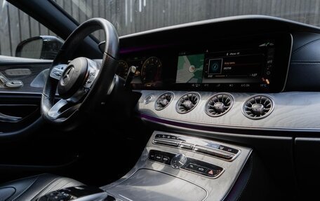 Mercedes-Benz CLS, 2019 год, 4 550 000 рублей, 8 фотография