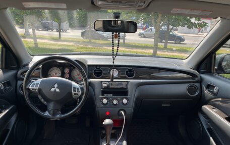 Mitsubishi Outlander III рестайлинг 3, 2003 год, 760 000 рублей, 18 фотография
