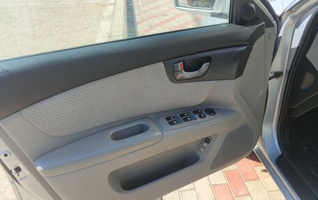 KIA Magentis II рестайлинг, 2007 год, 600 000 рублей, 11 фотография