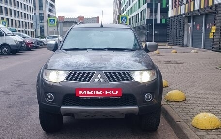 Mitsubishi Pajero Sport II рестайлинг, 2011 год, 2 500 000 рублей, 3 фотография
