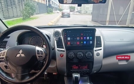 Mitsubishi Pajero Sport II рестайлинг, 2011 год, 2 500 000 рублей, 13 фотография