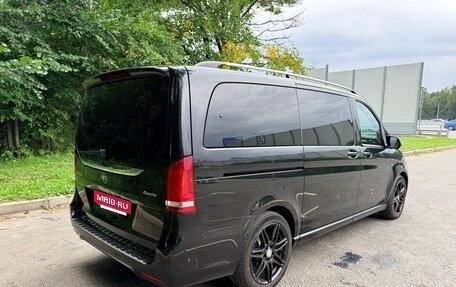 Mercedes-Benz V-Класс, 2017 год, 4 900 000 рублей, 3 фотография