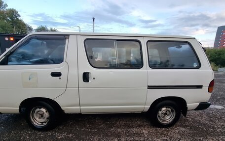 Toyota Town Ace III, 1995 год, 400 000 рублей, 4 фотография