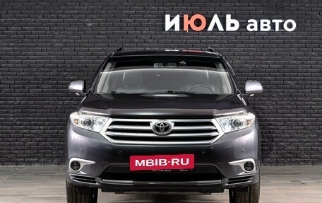 Toyota Highlander III, 2011 год, 2 150 000 рублей, 2 фотография