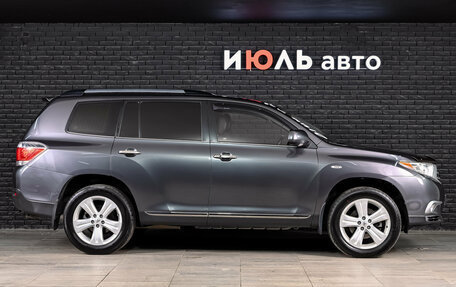 Toyota Highlander III, 2011 год, 2 150 000 рублей, 8 фотография