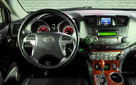 Toyota Highlander III, 2011 год, 2 150 000 рублей, 19 фотография