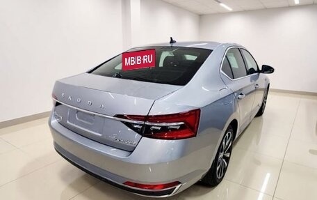 Skoda Superb III рестайлинг, 2022 год, 2 300 000 рублей, 6 фотография