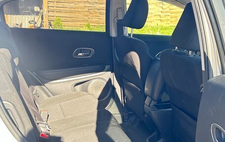 Honda Vezel, 2014 год, 1 500 000 рублей, 6 фотография