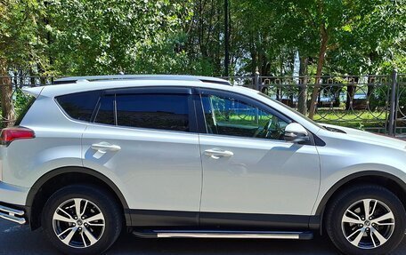 Toyota RAV4, 2018 год, 2 650 000 рублей, 3 фотография
