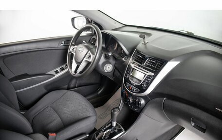 Hyundai Solaris II рестайлинг, 2011 год, 729 000 рублей, 10 фотография