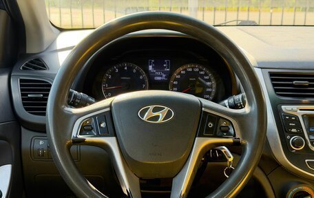 Hyundai Solaris II рестайлинг, 2016 год, 819 000 рублей, 12 фотография