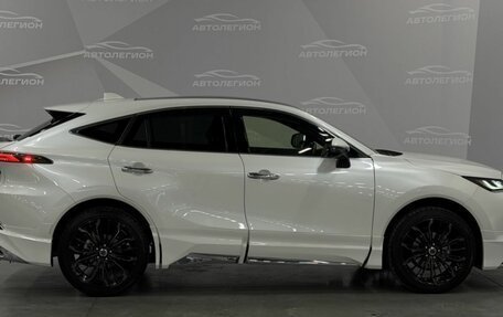 Toyota Harrier, 2022 год, 4 650 000 рублей, 6 фотография