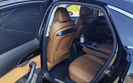 Audi A8, 2018 год, 5 900 000 рублей, 7 фотография