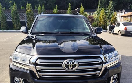 Toyota Land Cruiser 200, 2015 год, 13 000 000 рублей, 2 фотография