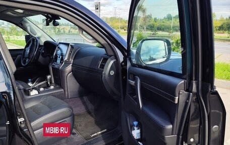 Toyota Land Cruiser 200, 2015 год, 13 000 000 рублей, 9 фотография