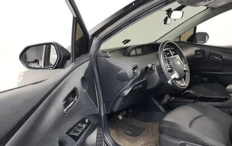 Toyota Prius IV XW50, 2023 год, 1 700 000 рублей, 9 фотография
