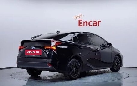 Toyota Prius IV XW50, 2023 год, 1 700 000 рублей, 2 фотография
